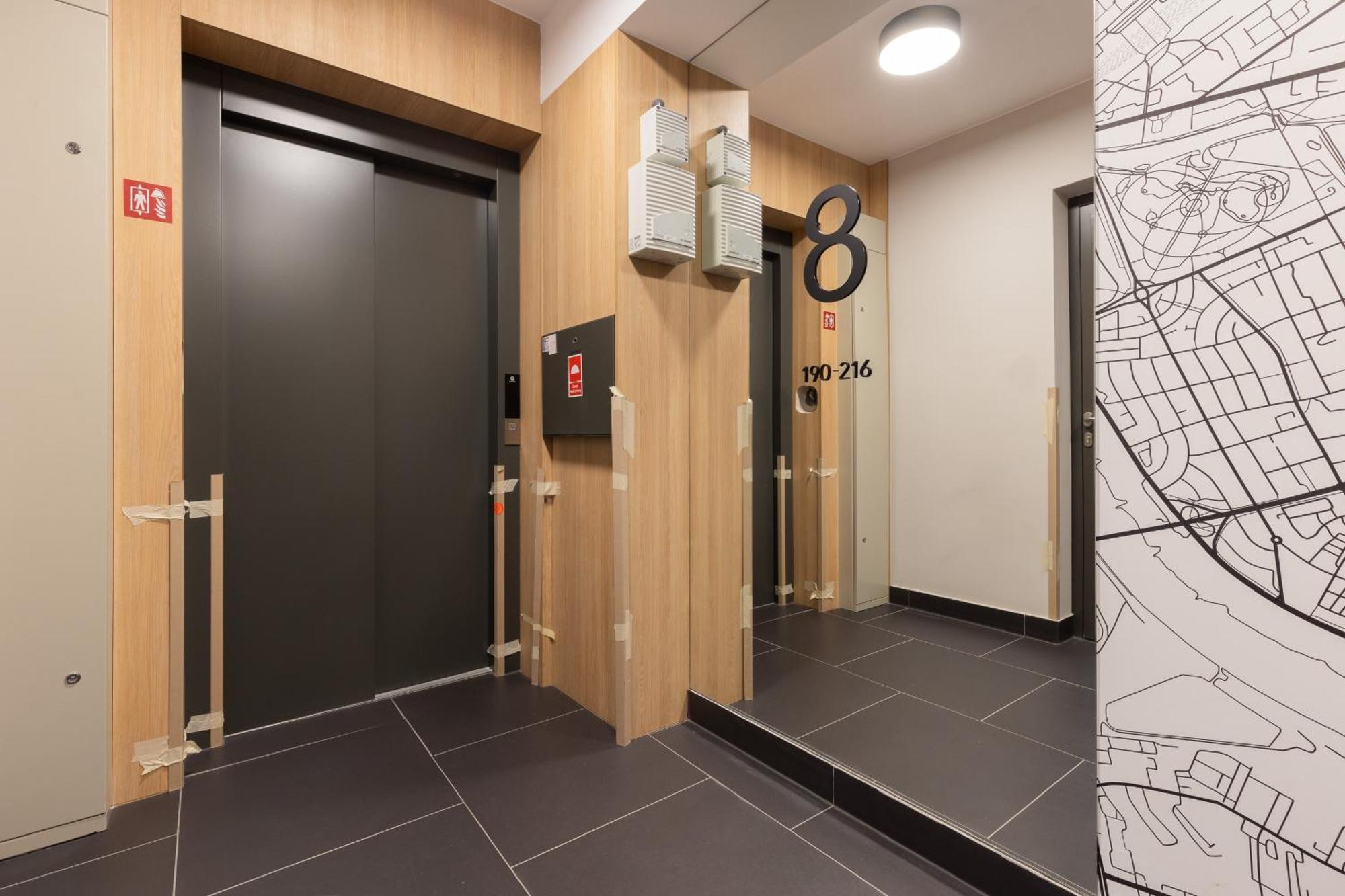Butas Modern With Balcony Near Aleje Jerozolimskie By Renters *