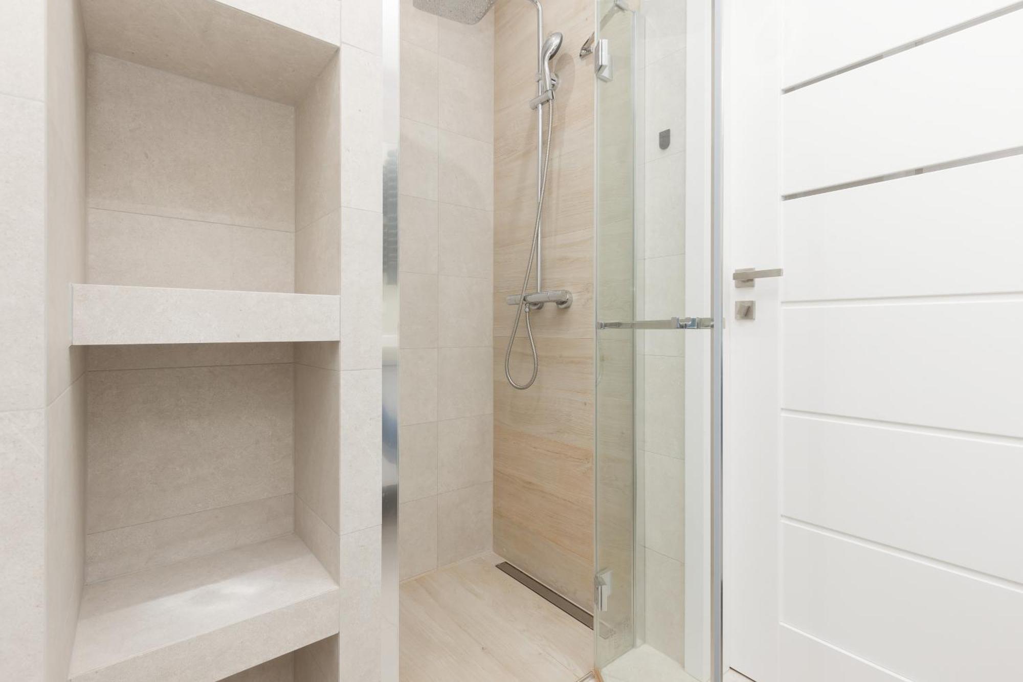 Modern With Balcony Near Aleje Jerozolimskie By Renters * Warsaw
