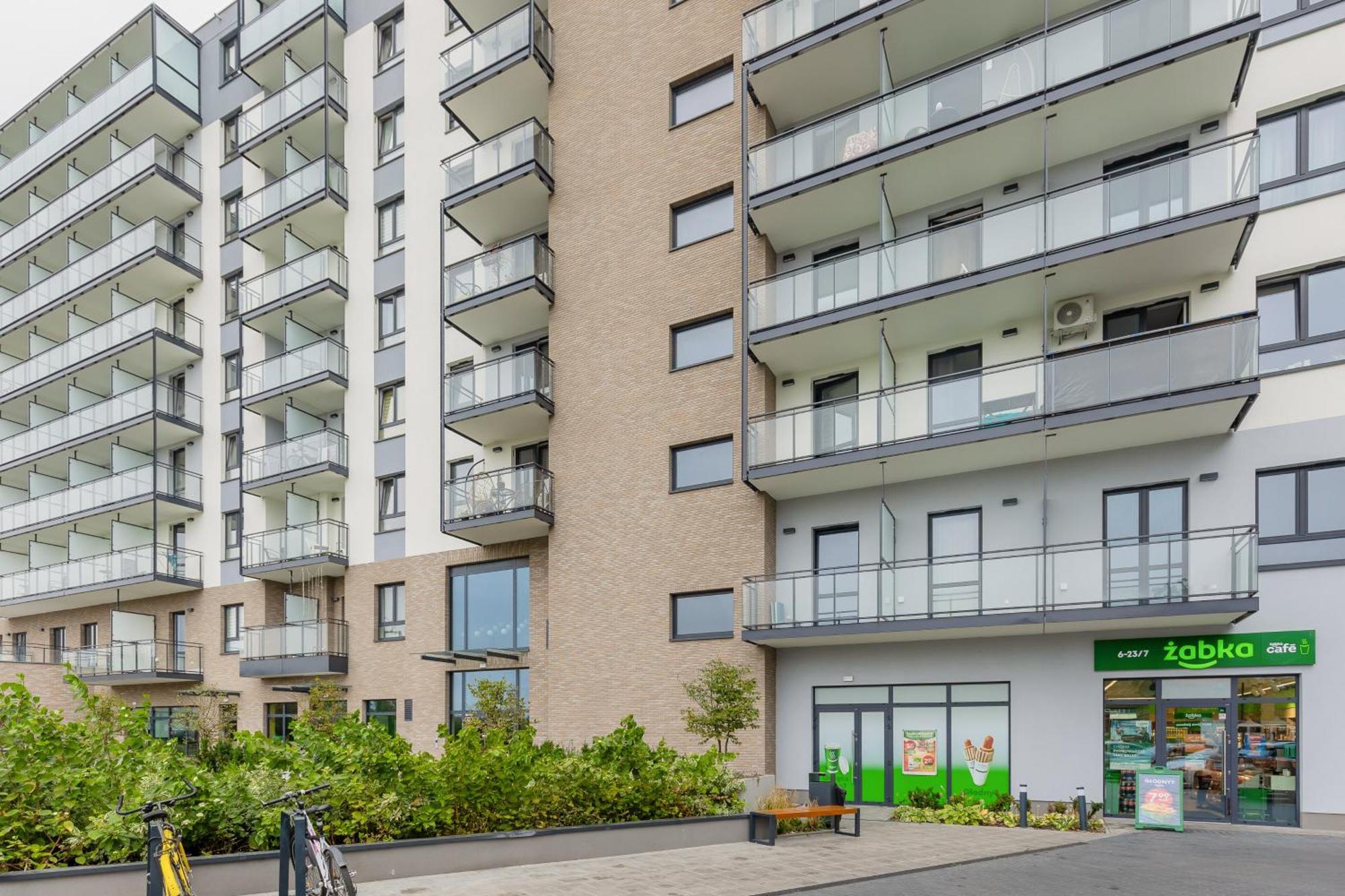 Modern With Balcony Near Aleje Jerozolimskie By Renters Butas Warsaw