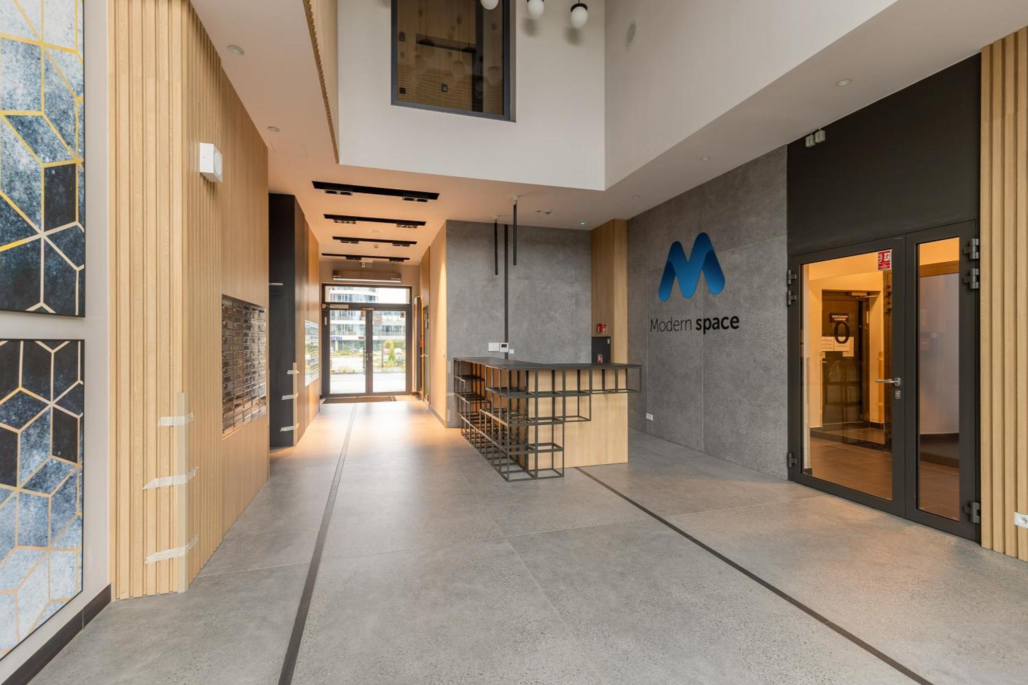 Modern With Balcony Near Aleje Jerozolimskie By Renters Butas